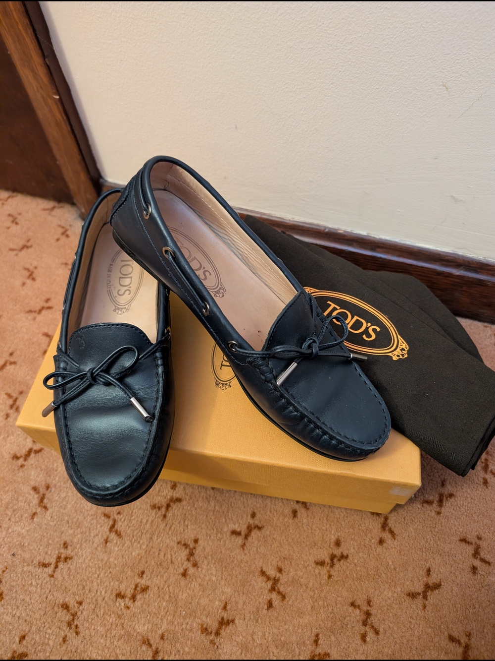TOD'S Navy Blue Leather Driving Loafers Size 37